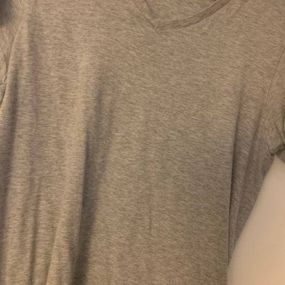 V-neck top - Picture 4 of 4